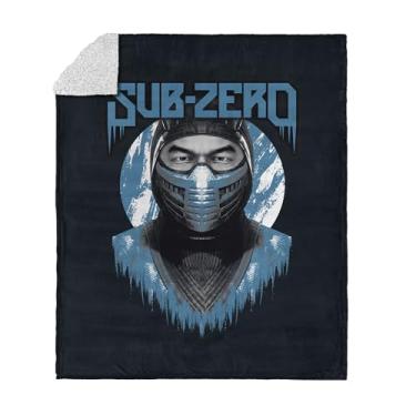 Imagem de Cobertor Mortal Kombat Silk Touch Sherpa – Sub-zero, frente de lã ultramacia com costas de sherpa aconchegante, 127 x 152 cm