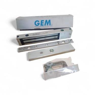 Imagem de GEM Fechadura Eletromagnética 600M, Trava Magnética para Portas, Inclui Suportes de Montagem e Acessórios