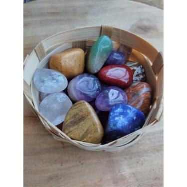 Imagem de Cesto de Pedras Naturais e Cristais Brasileiros 500g – Decoração e Terapia com Quartzo Ametista e Ônix