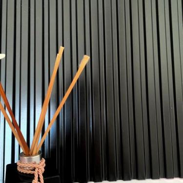 Imagem de Kit c/15 Placas Decorativas PVC Efeito Gesso Ripado Preto Lavável Sala