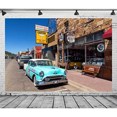 Imagem de BELECO Tecido de 2,1 x 1,5 m Rota Histórica dos EUA 66 Cenário Cena de rua com carros clássicos lojas de souvenirs Western Arizona Route US 66 Background Route 66 Tema Decoração de festa Retrato