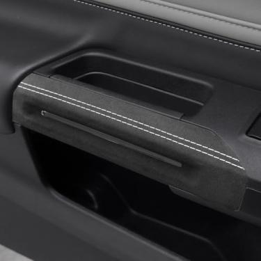 Imagem de BETTERHUMZ Capa de puxador de porta interna de carro compatível com Ford Mustang 2024 2025 para Alcantara couro carbono adesivo acabamento de braço acessórios interiores (camurça preta)