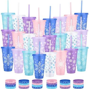 Imagem de Kochorie Conjunto de 48 peças de copos de lembrancinhas de festa de floco de neve 680 g copos temáticos congelados com tampas e canudos, 24 pulseiras de silicone, copos de plástico reutilizáveis para