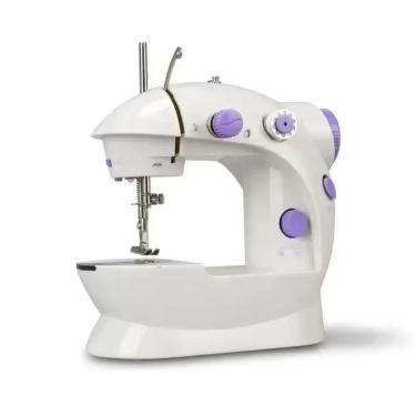 Imagem de Máquina De Costura Portátil Reta Com Led, Bivolt E Pedal