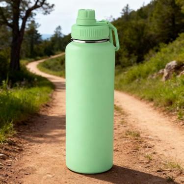 Imagem de Garrafa Térmica 1,2L Inox com Alça e Bico – Parede Dupla, Tampa Antivazamento, Ideal para Café, Água, Sucos, Academia, Camping, Praia e Viagem (Verde Claro)