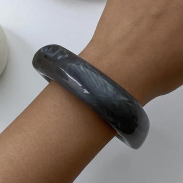 Imagem de Pulseiras femininas douradas de rosto largo tingidas de resina moderna estilo criativo joias presentes para mulheres, dia dos namorados, amizade, presentes de natal, presentes de amizade para mulheres