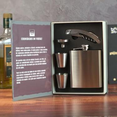 Imagem de Kit para Whisky com 5 Peças, Estojo Livro em MDF, Cantil 236ml Aço Inox, Copos Dosadores, Funil, Abridor e Canivete