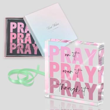 Imagem de Presentes cristãos ideais para mulheres - Pray On It,Pray Over It - Arte de mesa em versículo bíblico, decoração inspiradora rosa, decoração de dormitório rosa para mulheres, medindo 10 x 10 cm com