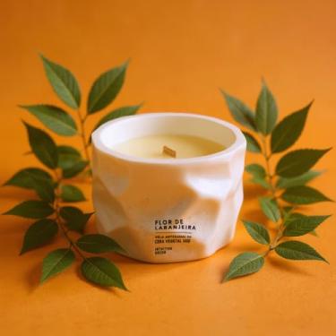 Imagem de Vela Aromática Flor de Laranjeira 140g, Pote de Concreto Branco estilo orgânico, Intuitiva Decor