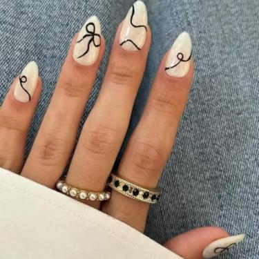 Imagem de Unhas postiças curtas médias amêndoas brancas com laço simples Desien cobertura completa cola acrílica falsa em unha para mulheres, 24 peças