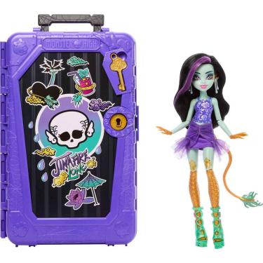 Imagem de Monster High Skulltimate Secrets Boneca Jinafire Long e Conjunto de Acessórios, Destino: Oásis Assustador com Mala e Mais de 19 Surpresas como Roupas