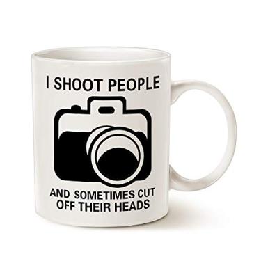 Imagem de MAUAG Caneca de café Funny Photographer, I Shoot People and Sometimes Cut Off Their Heads Presentes exclusivos para fotografia amante copo branco, 325 ml
