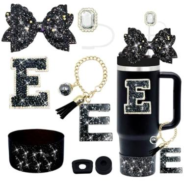 Imagem de Conjunto de acessórios de copo Stanley preto de 7 peças, decorações de iniciais para Stanley Cup 850.5 g 1,134 g, inclui cobertura de canudo de joia, tampa à prova de derramamento, pingente de alça