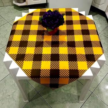 Imagem de Toalha De Mesa Tnt XADREZ XADREZAO PRETO E AMARELO 70x70 10 Uni