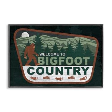 Imagem de Stupell Industries Welcome Rustic Mythical Creature Black Framed Giclee Wall Art Design por Lauren Rader, 76 x 50 cm