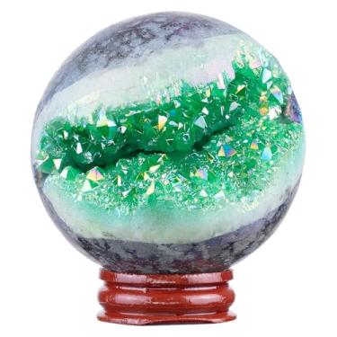 Imagem de Rockcloud Esfera de cristal de quartzo verde revestida de titânio com suporte de madeira, esfera geodo de cristal de rocha natural para decoração de casa de adivinhação, 61-70 mm