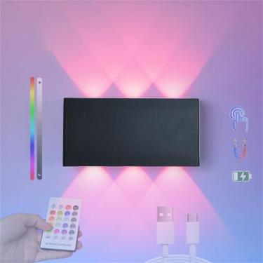 Imagem de Luminária de parede colorida RGB alimentada por bateria com arandelas magnéticas LED reguláveis por toque com controle remoto, luz de parede recarregável por USB, iluminação de parede sem fi