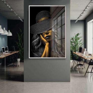 Imagem de Quadro Decorativo com Moldura e Acrilico Cristal Vidro Mulher Dourada 