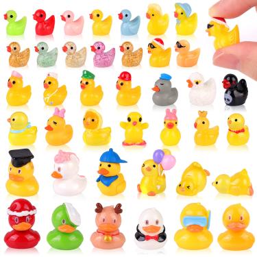 Imagem de 40 peças de mini animais de resina estilos variados lindos patos minúsculos, figuras de pato em miniatura para esconder, brinquedos de animais pequenos a granel para topper mesa jardim casa de bonecas