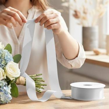 Imagem de Fita de cetim dupla face, rolo de fita de tecido de artesanato sólido de 178 cm, para embrulho de presente, decoração de festa, aplicações de costura, casamento e artesanato (branco)