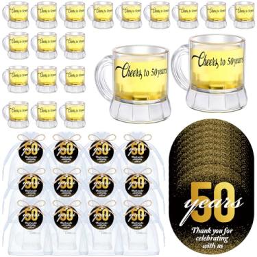 Imagem de Teenyyou 25 conjuntos de lembrancinhas de festa de 50 anos para convidados mini caneca de cerveja copos de plástico com alças Cheers to 50 anos copos de shot com etiquetas de agradecimento sacos de