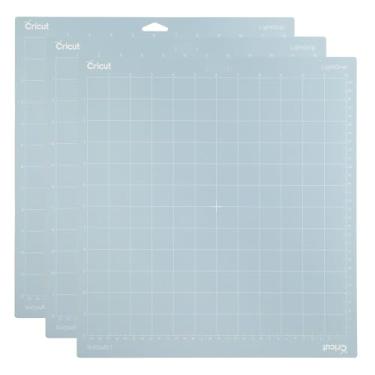 Imagem de Cricut Tapetes de corte LightGrip 30,5 x 30,5 cm, tapetes de corte reutilizáveis para artesanato com película protetora, use com papel de impressora, velino, cartolina leve e mais para explorar e