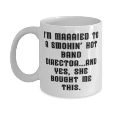 Imagem de Presente de marido sarcástico, I'm Married to a Smokin' Hot Band Director.and Yes, She Bought Me This, Husband 325 g Caneca de esposa