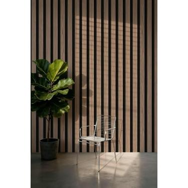 Imagem de Papel de parede com efeito de grade de madeira autoadesivo para sala de estar, cozinha e quarto, material de PVC impermeável para renovação de parede, grade iluminada pela lua 45 * 1000 cm