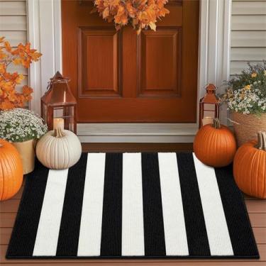 Imagem de Timo Tapete listrado preto e branco, 61 cm x 91 cm, antiderrapante, absorvente em camadas, tapetes laváveis resistentes à sujeira para ambientes internos e externos, tapete de porta frontal de outono