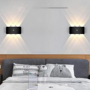 Imagem de Lâmpadas de parede com bateria LED com controle remoto lâmpada de parede de alumínio regulável sem fio iluminação de parede magnética para baixo para escada sala de estar quarto corredor (luz quente