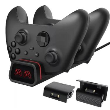 Imagem de Carregador para Controle de Videogame Dobe Xbox One e Séries S e X com 2 Baterias 800mAh e 4 Tampas Preto
