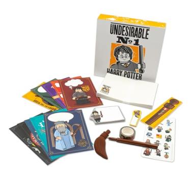 Imagem de Conjunto de caixa Lego Harry Potter – Pen Pal, inclui papel timbrado, envelopes, caneta de gel de vassoura, cartões postais, folha de adesivo, fita de papel em rolo, bloco de anotações, marcador de