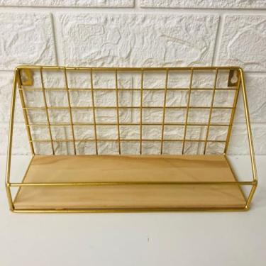 Imagem de Prateleira Organizadora de Madeira, Cestinha de Metal Dourado, para Cozinha, Banheiro, Quarto, Sala de Estar