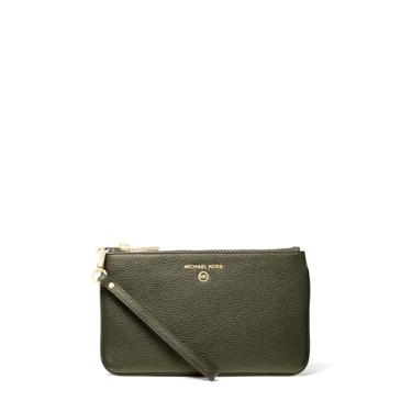 Imagem de Michael Kors Pulseira Jet Set com zíper superior médio, ferragens douradas/couro seixo/hera