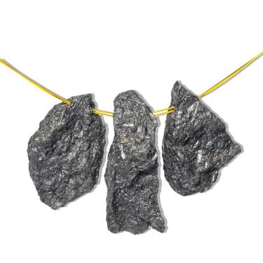 Imagem de 03 Cascalho Quartzo Preto Natural Furo Vazado 20 a 30mm