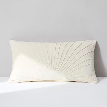 Imagem de Lush Decor Capa de almofada decorativa de veludo solar Drift individual 35,5 cm L x 61 cm C Creme - 35,5 x 61 cm - Almofadas de luxo para cama, sofá ou cadeira