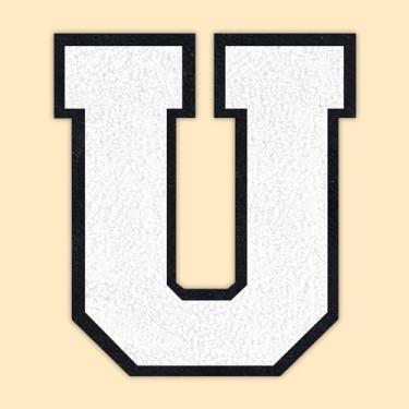 Imagem de QianSiLi Adesivos de letras universitárias de chenille branco de 11 cm, letras grandes de ferro para jaquetas Letterman, moletons com capuz, mochilas, coletes, roupas, adesivos individuais da letra U