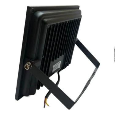 Imagem de Refletor LED 150W, Branco Frio, 85-265V AC, 120°, Iluminação Externa e Interna, IP65, 50.000 Horas