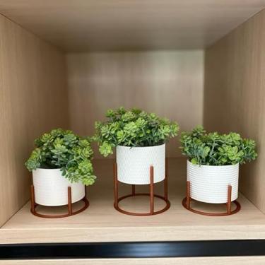 Imagem de Kit 3 Vasos Cachepot Mini com Plantas Artificiais Decorativas – Vasos Decorativos Modernos para Sala, Banheiro e Escritório(BRANCO COM SUPORTE COBRE)
