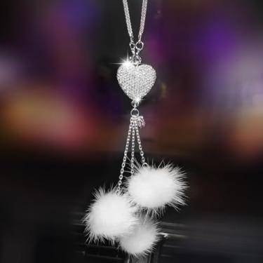 Imagem de NTNEV Acessórios interiores de carro com coração de diamante brilhante, decoração de espelho retrovisor de carro para mulheres, pingente de enfeite de decoração de coração de amor e bola de pelúcia,