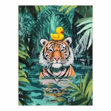 Imagem de Pôster de arte de parede tigre nadando com um pato de borracha amarela na cabeça - decoração engraçada de banheiro e banheiro, impressão animal retrô, arte humorística para animais de estimação, tema