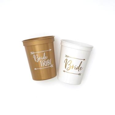 Imagem de ForYourParty.com Copos de Estádio Bride Tribe - Copos de festa de plástico, copos de despedida de solteira, pacote com 12