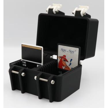 Imagem de HuCard & S Master Card Compatible Memory Card Rugged Protective Carrying Case