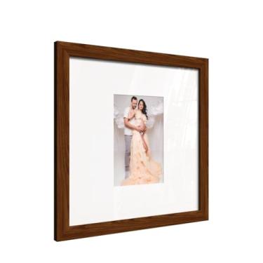 Imagem de Kit 6 Quadros Decorativos 23x23 cm com Paspatur – Moldura Fotográfica para Foto 10x15(moldura jatobá paspatur branco)