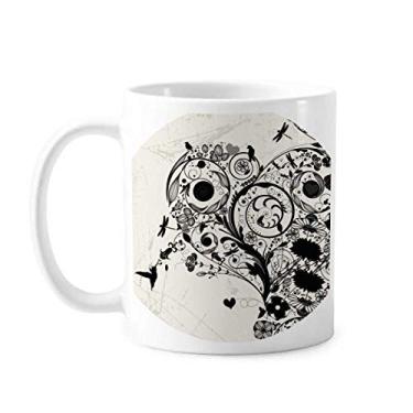 Imagem de Plantas de flores preto branco arte grão contorno caneca cerâmica café porcelana copo talheres