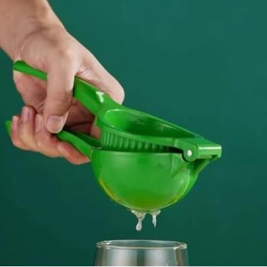 Imagem de Espremedor De Limão Laranja Frutas Suco Manual Aluminio Verde