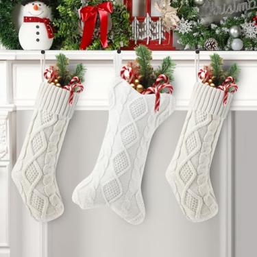 Imagem de Soulchen 3 peças de meias de Natal 45,7 cm grande cabo tricotado lareira pendurada meia de Natal 38 cm osso cachorro meia de natal para árvore de Natal da família, férias, decoração de lareira (branca