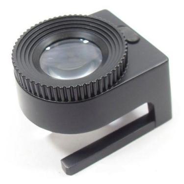 Imagem de Lupa Conta-fios 20x base de metal com escala + led + case (Disponibili