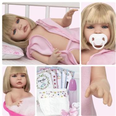 Imagem de Boneca Reborn Bebê Loira Com Roupão Kit 12 Acessórios Banho - Cegonha