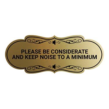 Imagem de Placa Designer Please Be Considerate and Keep Noise to a Minimum (Ouro Escovado) - Pequeno